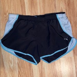 puma athletic/running shorts | size medium